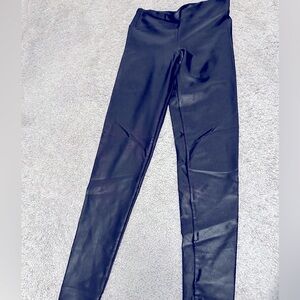 Koral black shine leggings 7/8 length